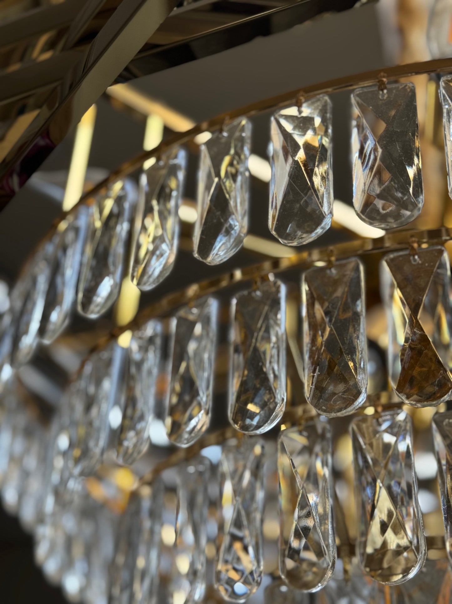 Modern Luxury Crystal Chandelier