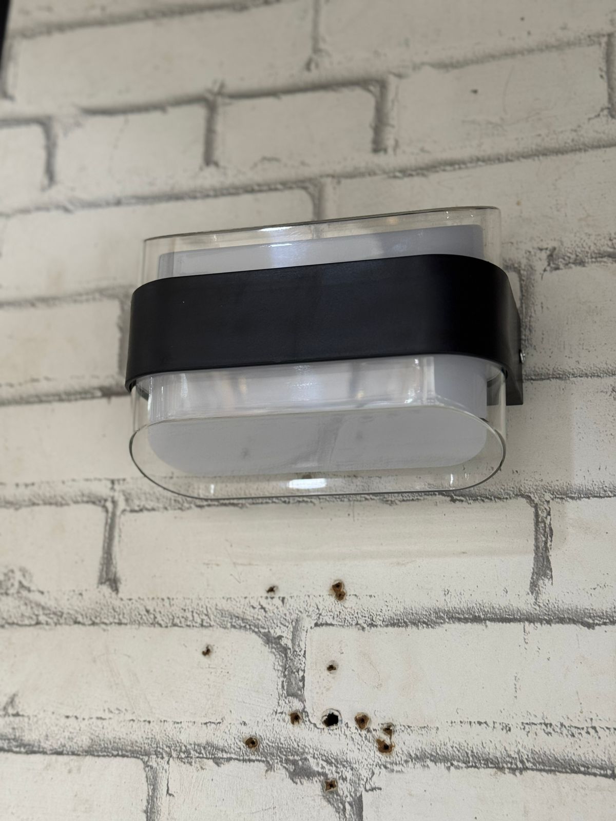 LumoEdge 10W Modern Outdoor LED Wall Light – Matte Black