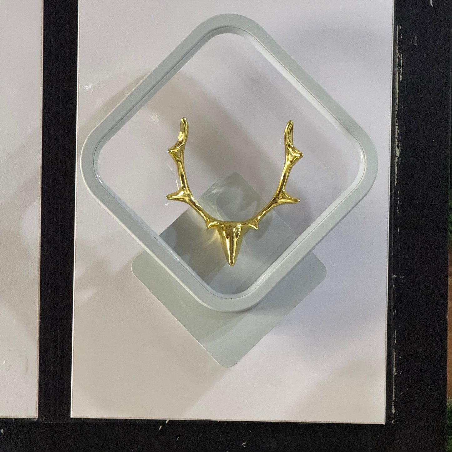 Premium Markhor LED Wall Light (White)