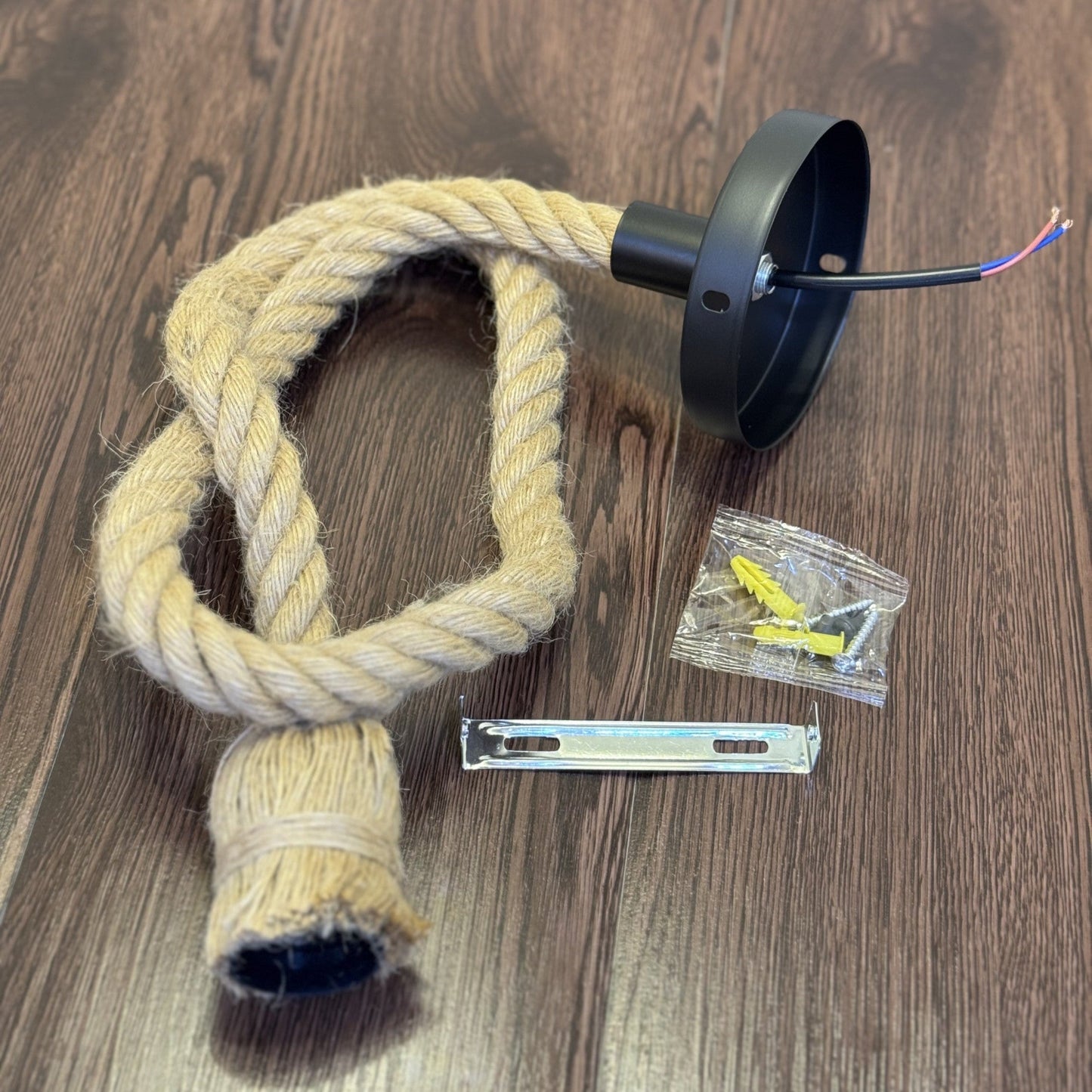 Rope Hanging Light – Perfect for Any Room