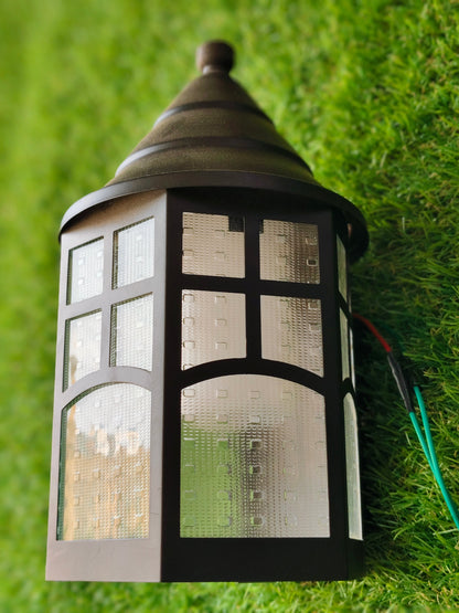 Spanish Modern Lantern Light – Elegant Outdoor Illumination