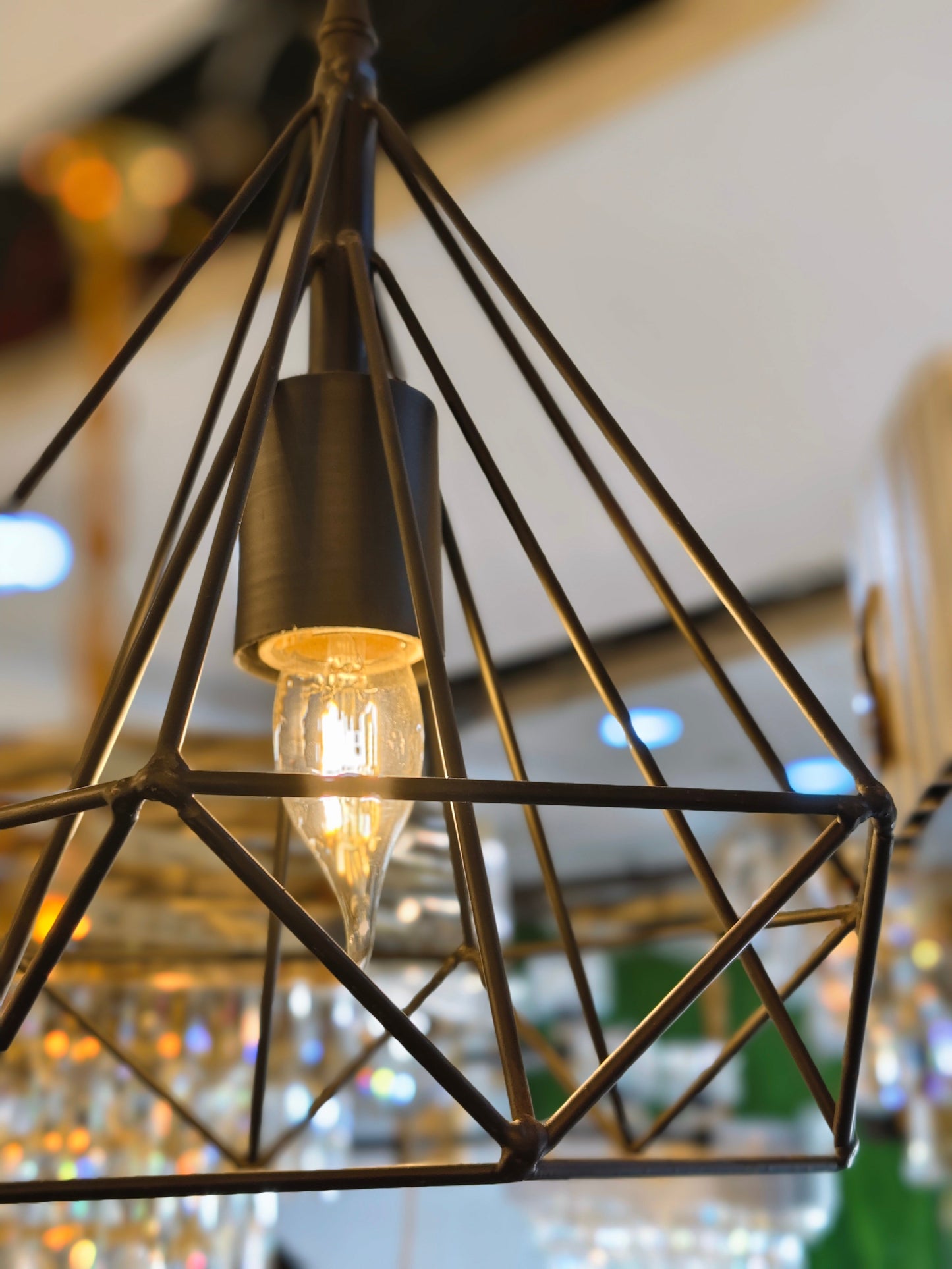 Sparkling Diamond Drop Pendant Lamp – Vintage Edison Bulb Elegance